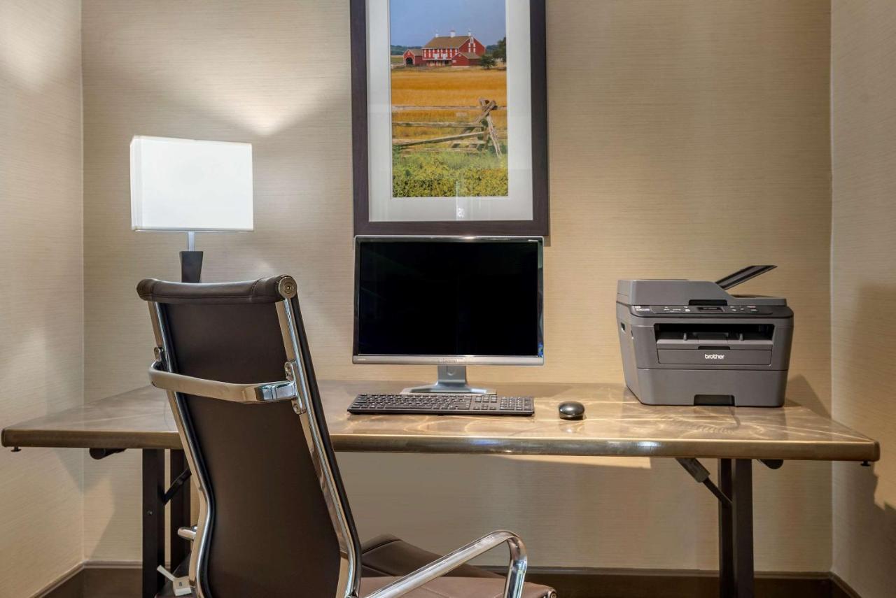 Comfort Inn Lancaster County North Denver Kültér fotó