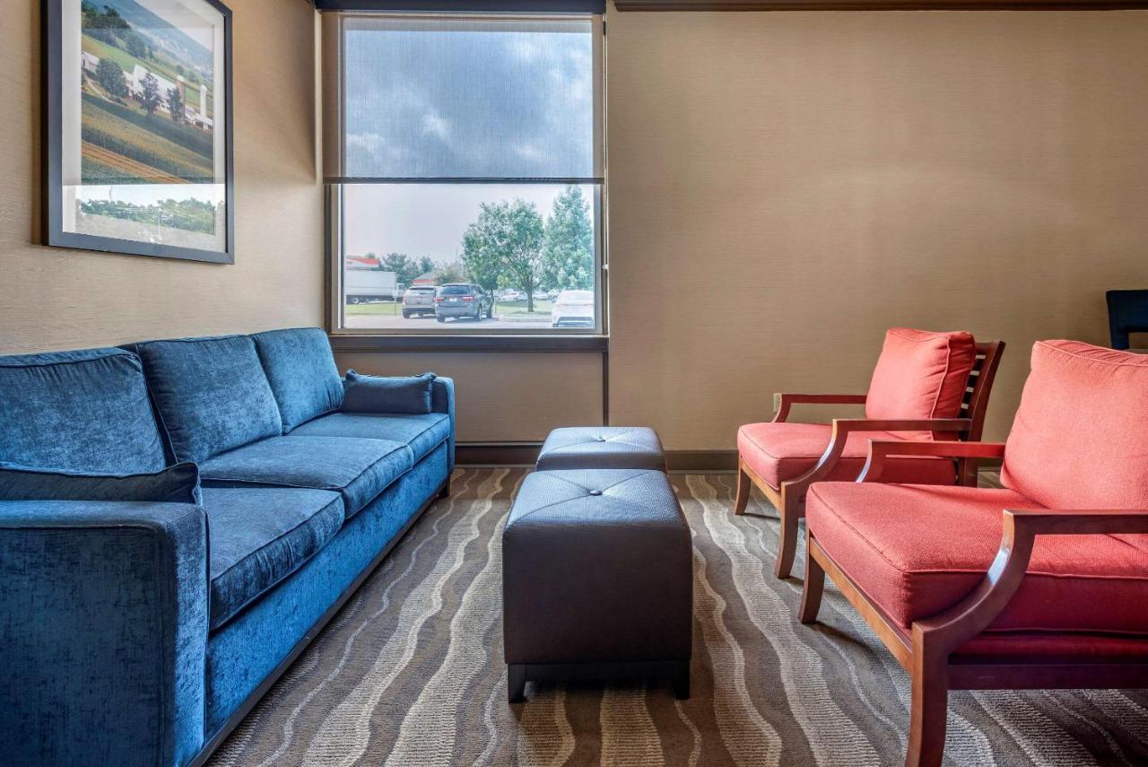 Comfort Inn Lancaster County North Denver Kültér fotó